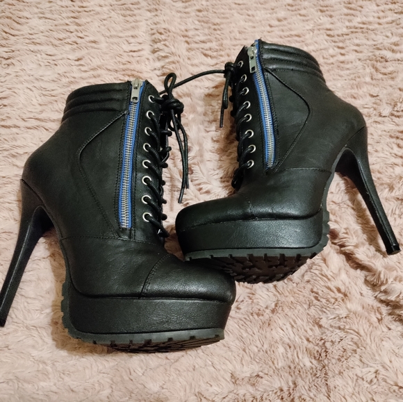 Charlotte Russe Shoes - Charlotte Russe Chunky Heeled Boots